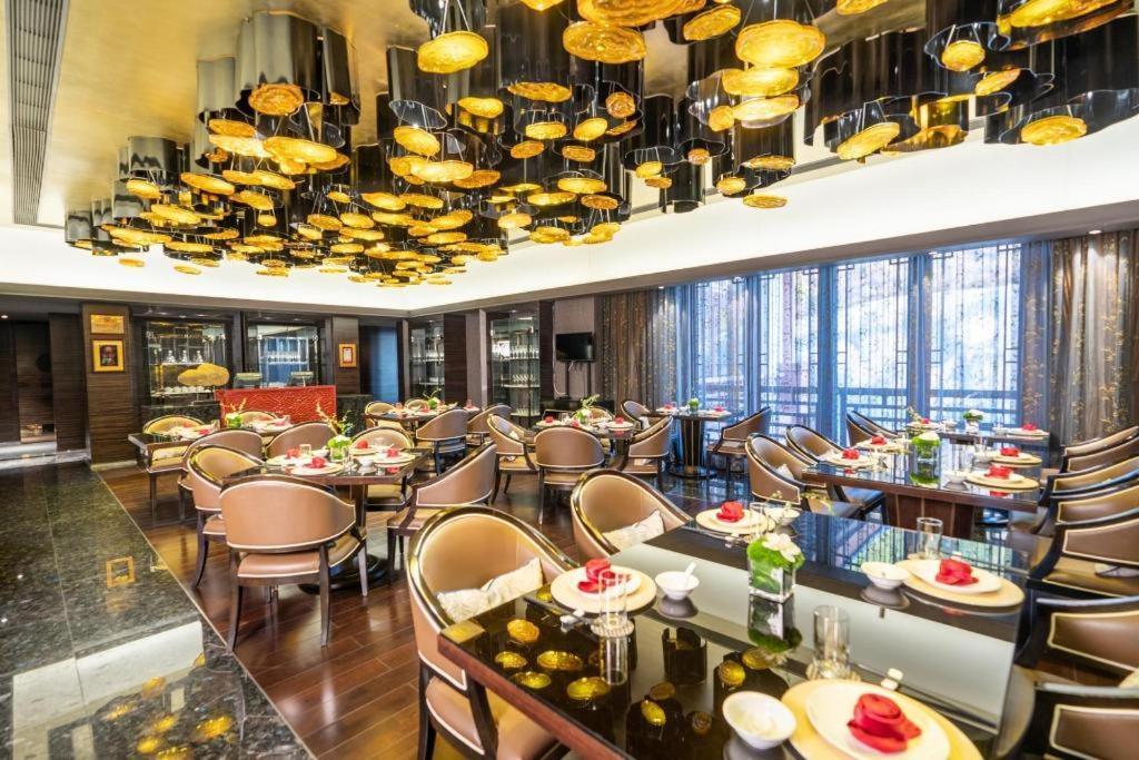 Grand Bay Hotel Beijing Xiaotangzhuang Exteriör bild