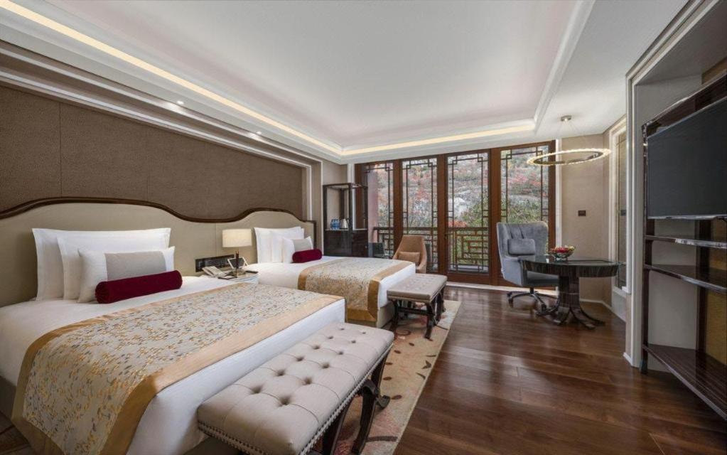 Grand Bay Hotel Beijing Xiaotangzhuang Exteriör bild