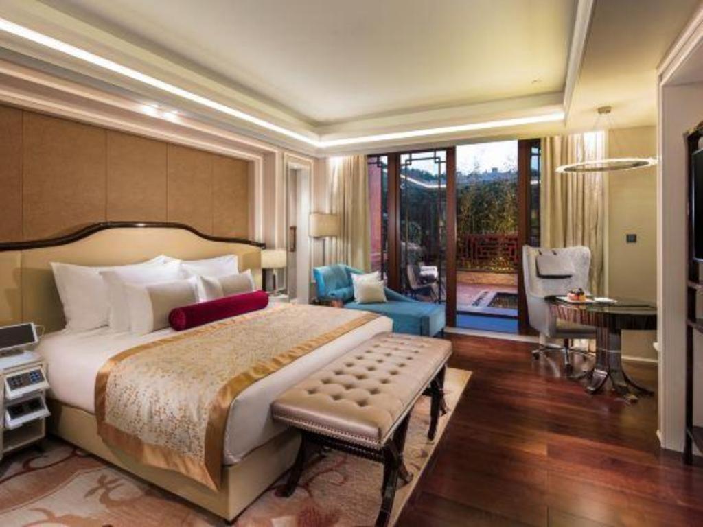 Grand Bay Hotel Beijing Xiaotangzhuang Exteriör bild